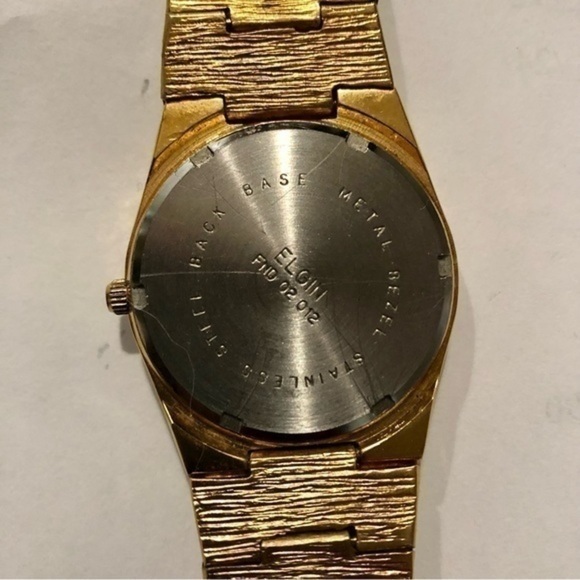 Elgin Gold Tone Nugget Watch - Not Tested - Quartz Movement With Case - Picture 5 of 6
